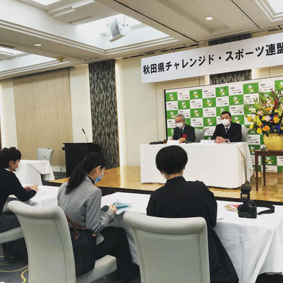 設立総会 花と看板